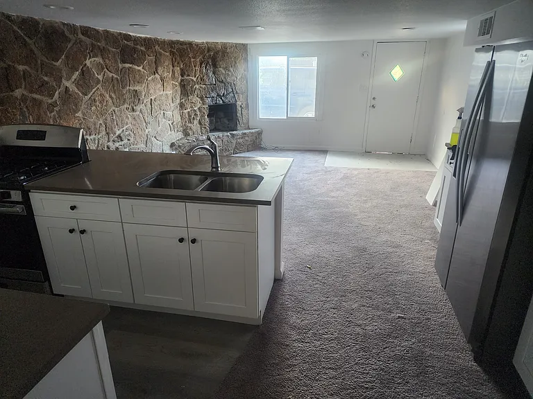 1402B Crestone Ave #B — Photo 8