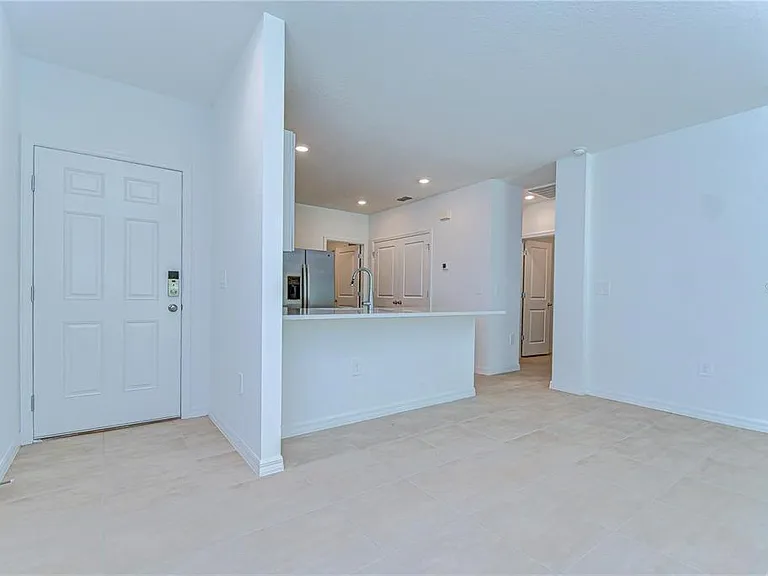 13341 Tropical Breeze Way — Photo 2
