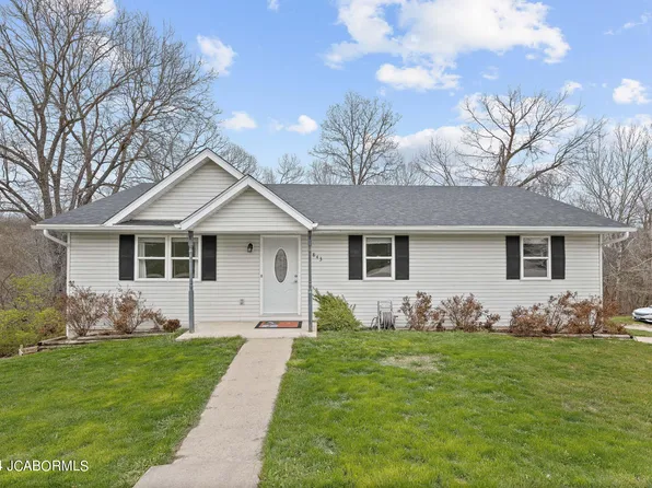 1843 Rabbit Run Ct, Holts Summit, MO 65043