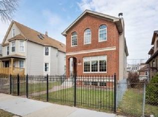 5706 W Dakin St, Chicago, IL 60634