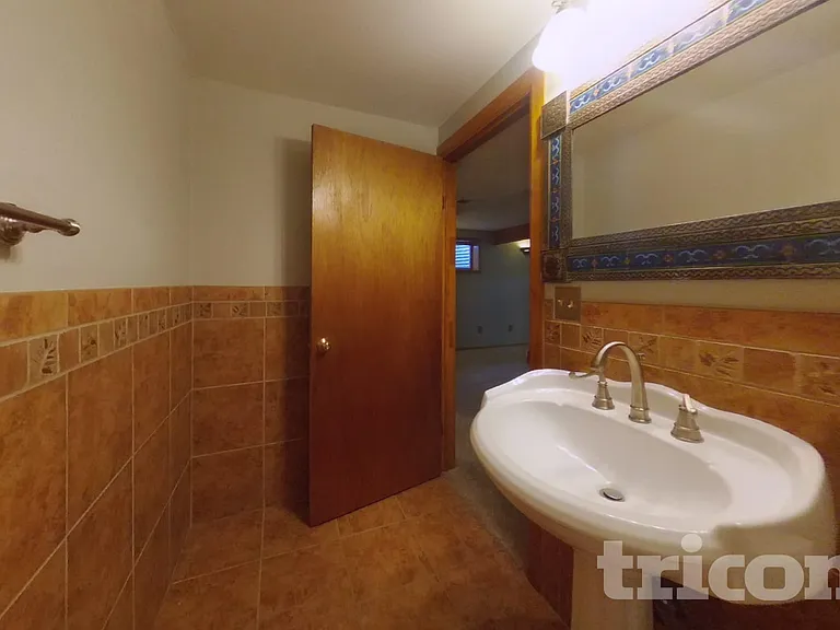 17490 E Eldorado Cir — Photo 10