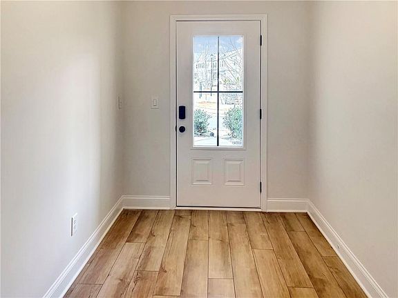 5th image of 5240 Fox Den Rd