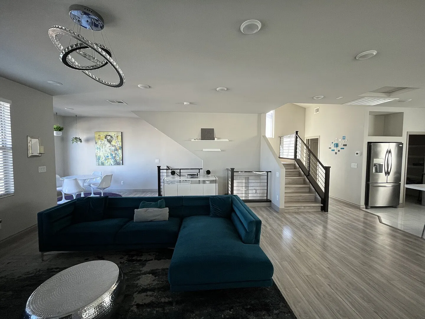 Modern Oasis — Photo 4