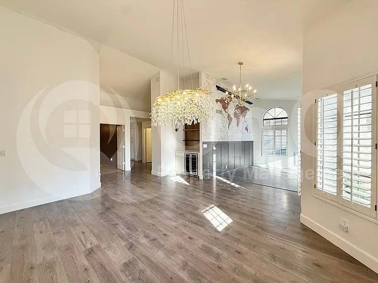 401 S Tiago Dr — Photo 6