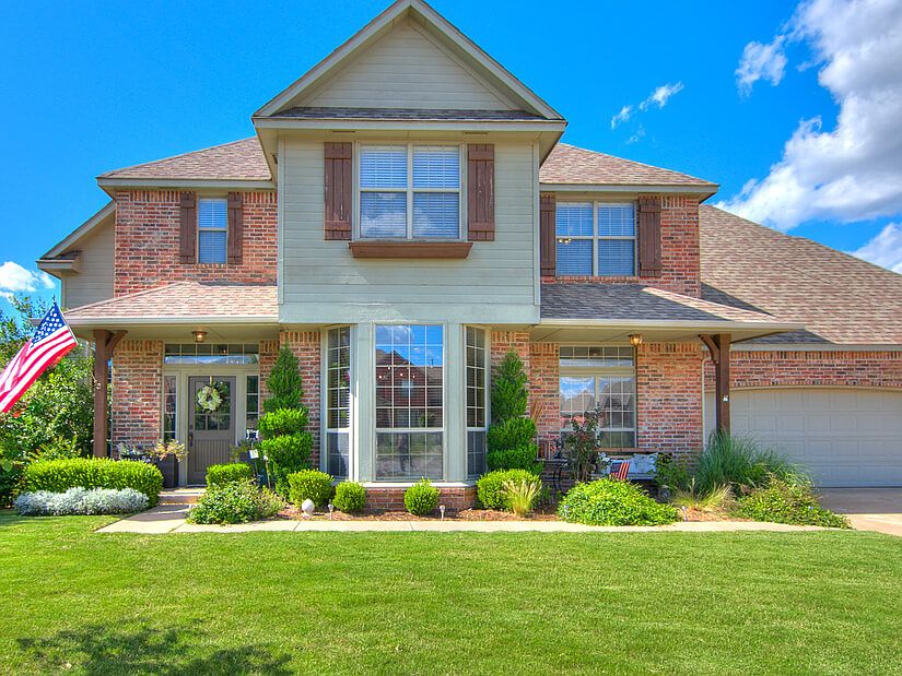 Furnished 5 Bed 3 Car Garage in Edmond, OK