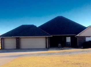 4200 Deer Xing, Edmond, OK 73025