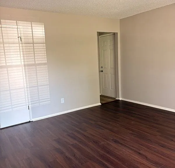 4076 Fox Island Dr — Photo 5