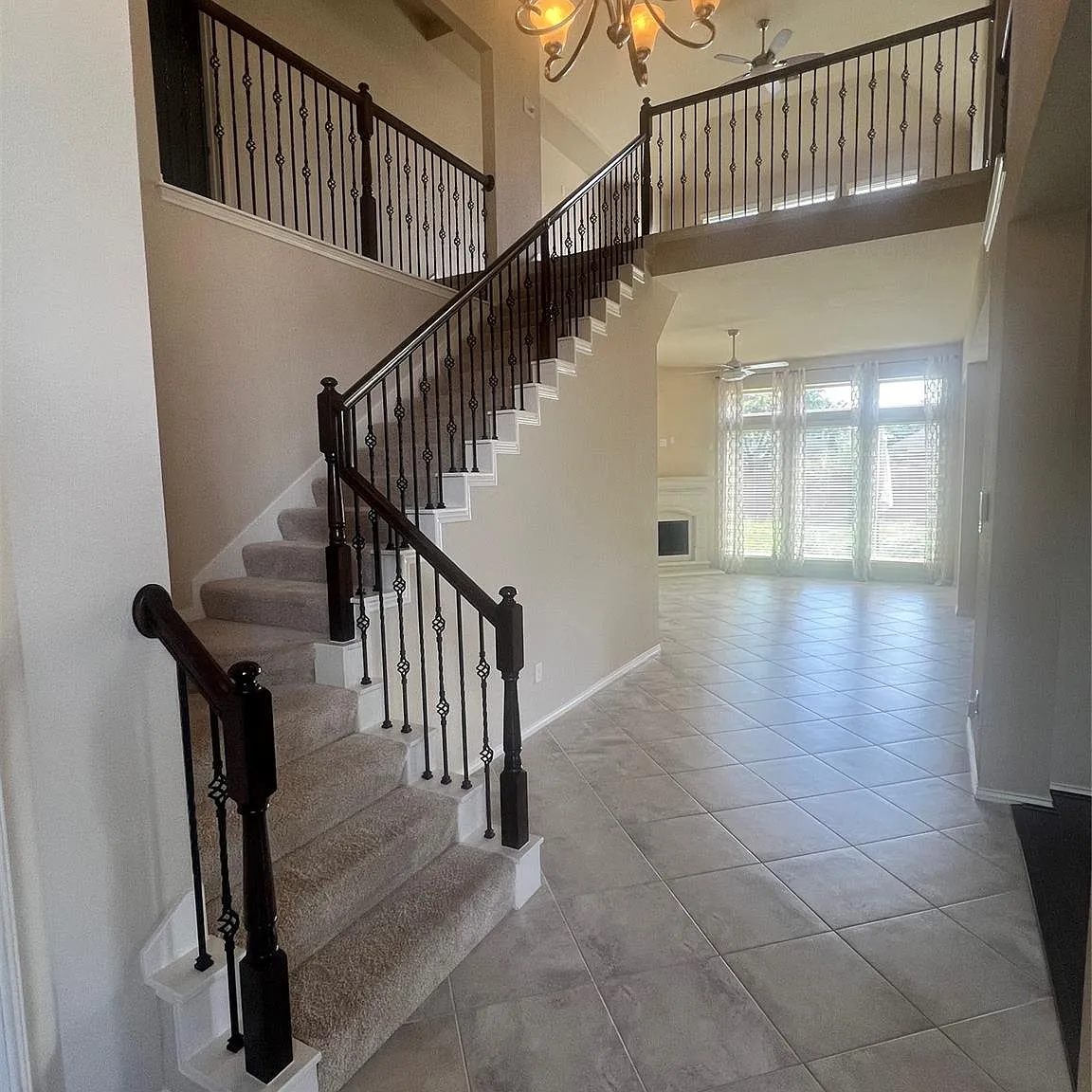 4 bed, 3.5 bath, 3102 sqft, $3,499 — Photo 3