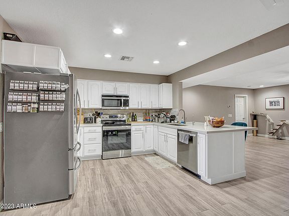 5th image of 3223 W Potter Drive