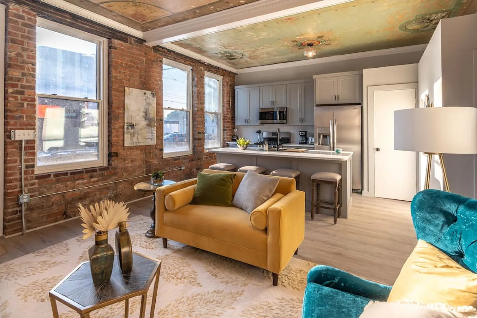1 bed, 1.0 bath, 710 sqft, $3,014 — Photo 4