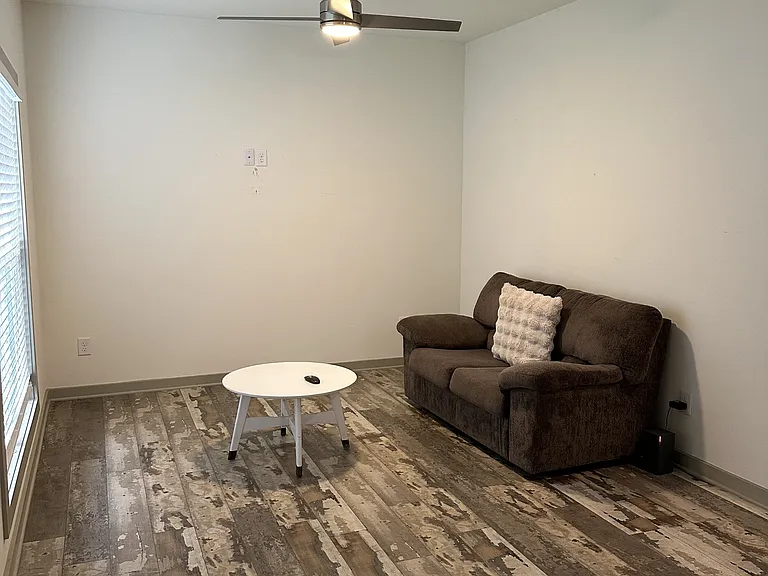 188 Vickery St #B — Photo 2