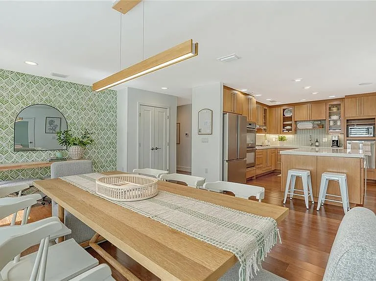 425 McKinley Dr — Photo 18