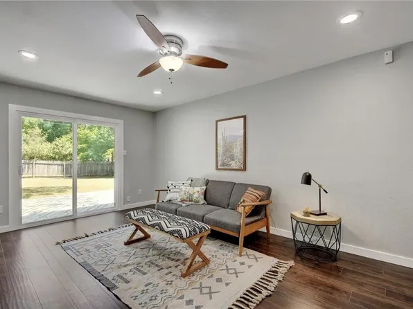 3306 Oak Aly, Austin, TX 78745