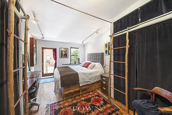 Rented by Town Residential | media 2