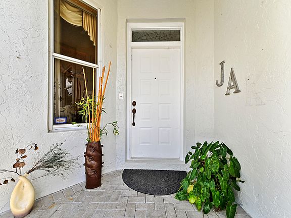 4th image of 8319 Horseshoe Bay Rd