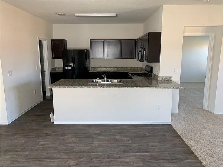 14908 Ben Davis Dr — Photo 4