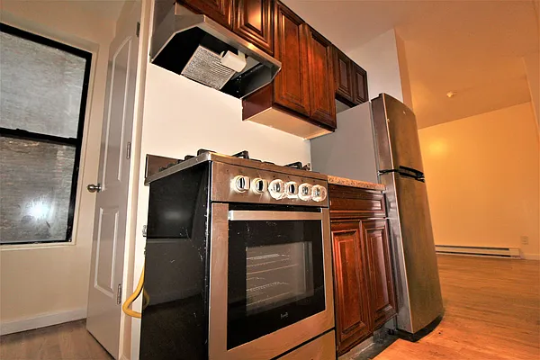 Rented by Bruma Realty LLC | media 2