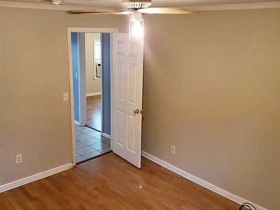 3rd image of 11 Ethel St