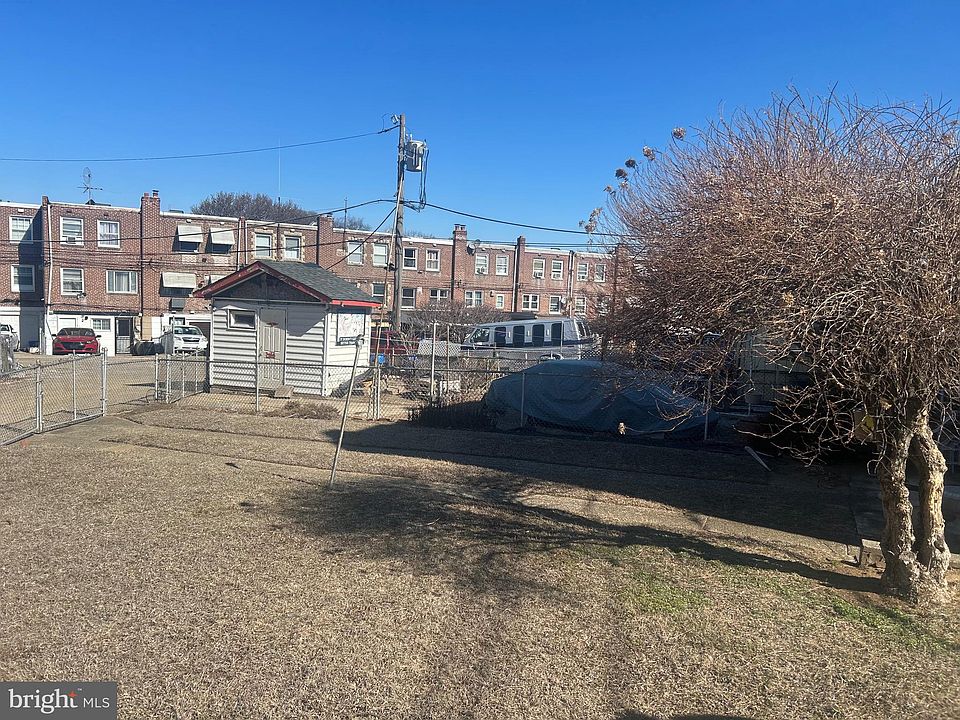 2nd image of 4426 Malta St