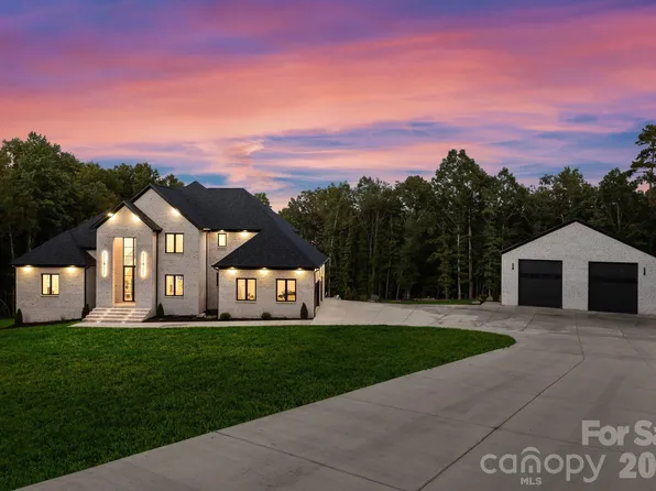 6003 Israel Dr, Concord, NC 28025