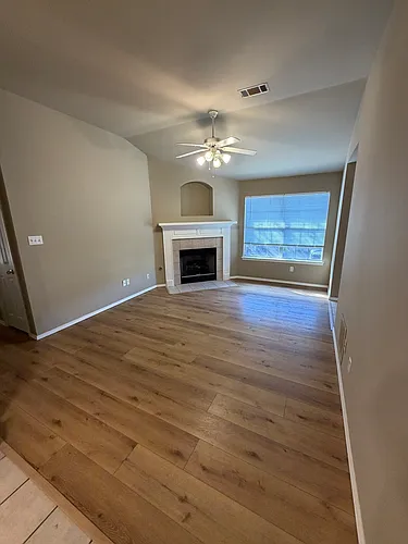 4912 Morgans Way Photo 1