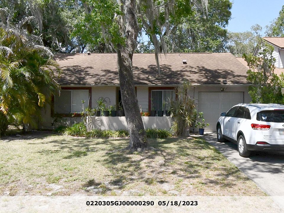 1st image of 146 Clear Lake Cir