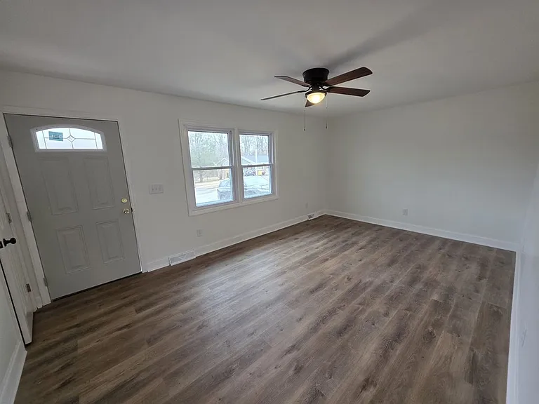 3701 Bahama Dr — Photo 3