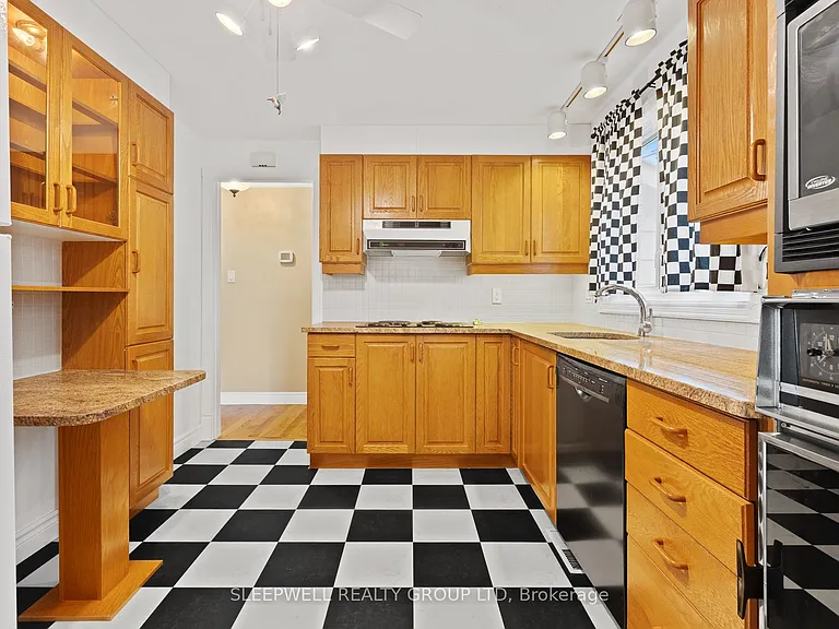 42 Charkay St — Photo 6