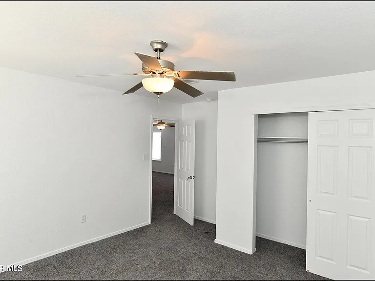 1591 Hartsdale Dr #B — Photo 27