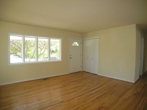 4th image of 1224 Kimberly Ln