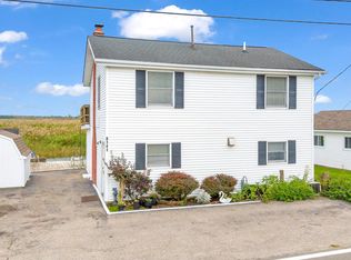 8141 Anchor Bay Dr, Clay, MI 48001