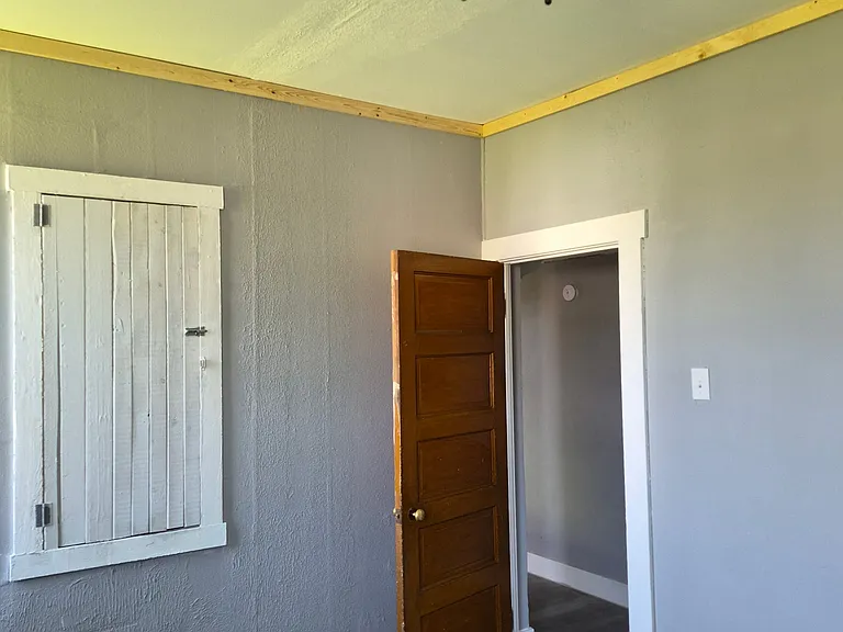 3420 Graham Ave #1 — Photo 12