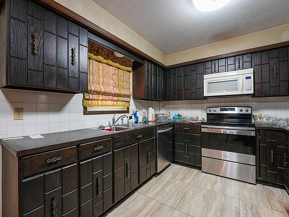 5th image of 120 N Maize Rd APT 23