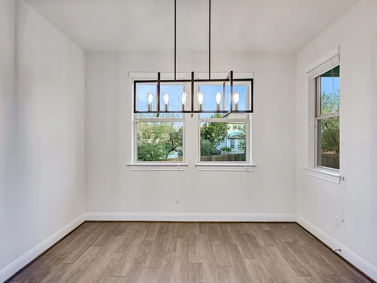 5321 Del Dios Way — Photo 14