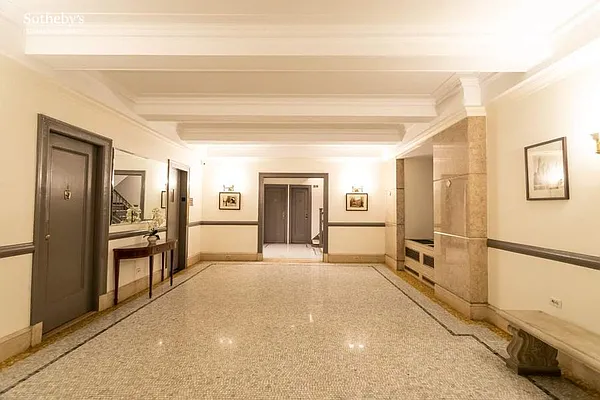 Sold by Sotheby's International Realty | media 23