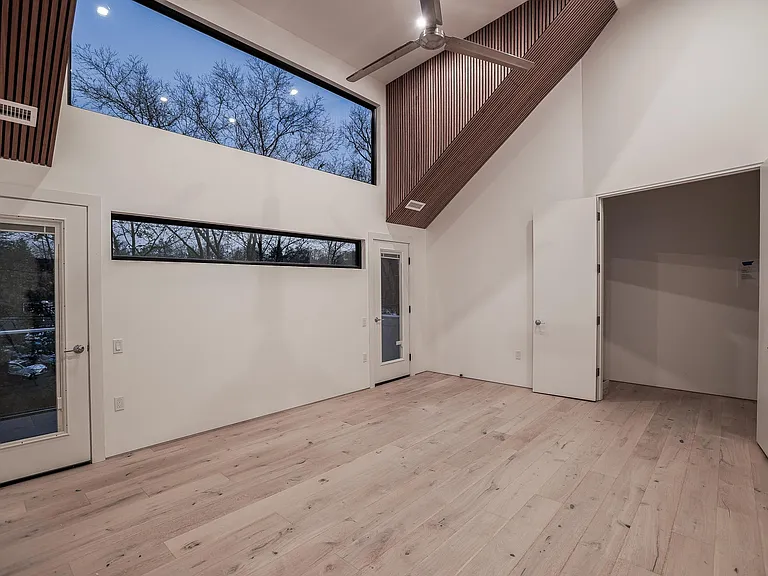 56 Spring St #Townhouse 2 — Photo 9