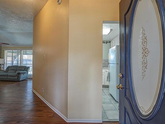 5th image of 4402 Plover Dr
