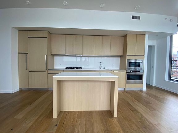 5th image of 1808 Minor Ave #1803