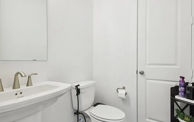 5203 Fremont Dr — Photo 15