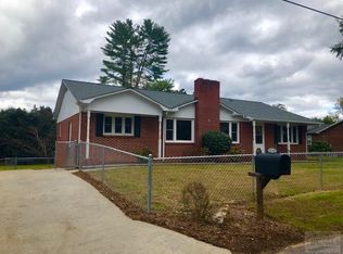 418 Powell Rd, Lenoir, NC 28645