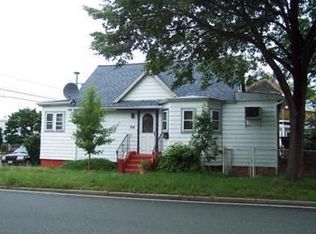 64 Winthrop Pkwy, Revere, MA 02151