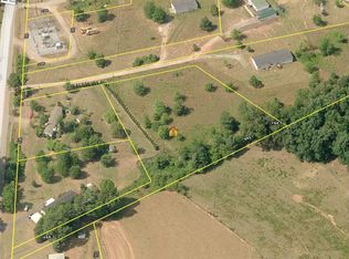 334 Sandlin Acres Dr, Campobello, SC 29322