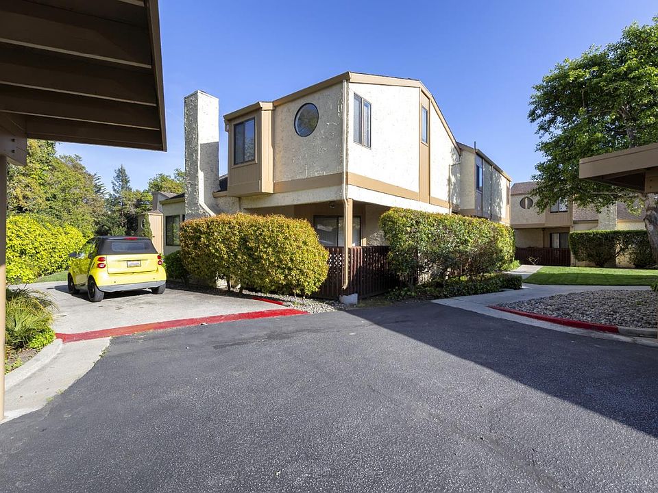 1st image of 8 Seacliff Dr Unit 8