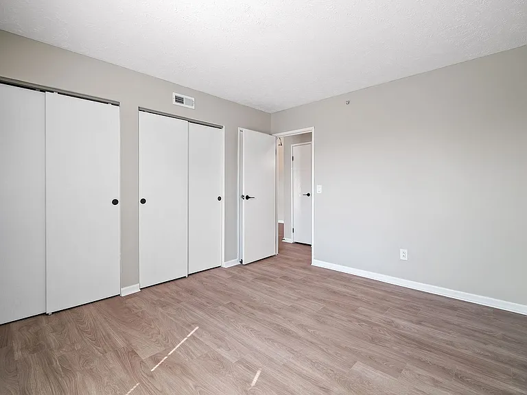 Cherry Tree Village Apartments — Photo 189