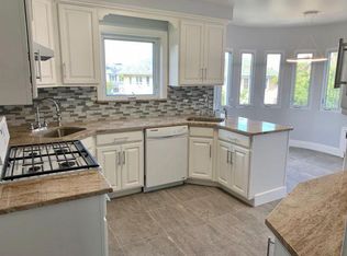 211 Beach 140th St, Far Rockaway, NY 11694