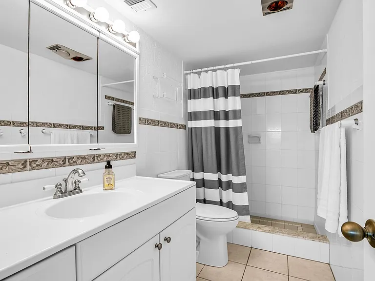 410 N Federal Hwy #616 — Photo 21