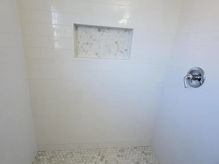 1024 Snug Harbour Ct — Photo 38
