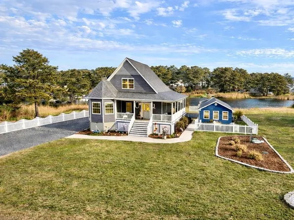 5342 Hibiscus Dr, Chincoteague, VA 23336