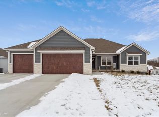 909 Captain Merriman Dr, Freeman, MO 64746