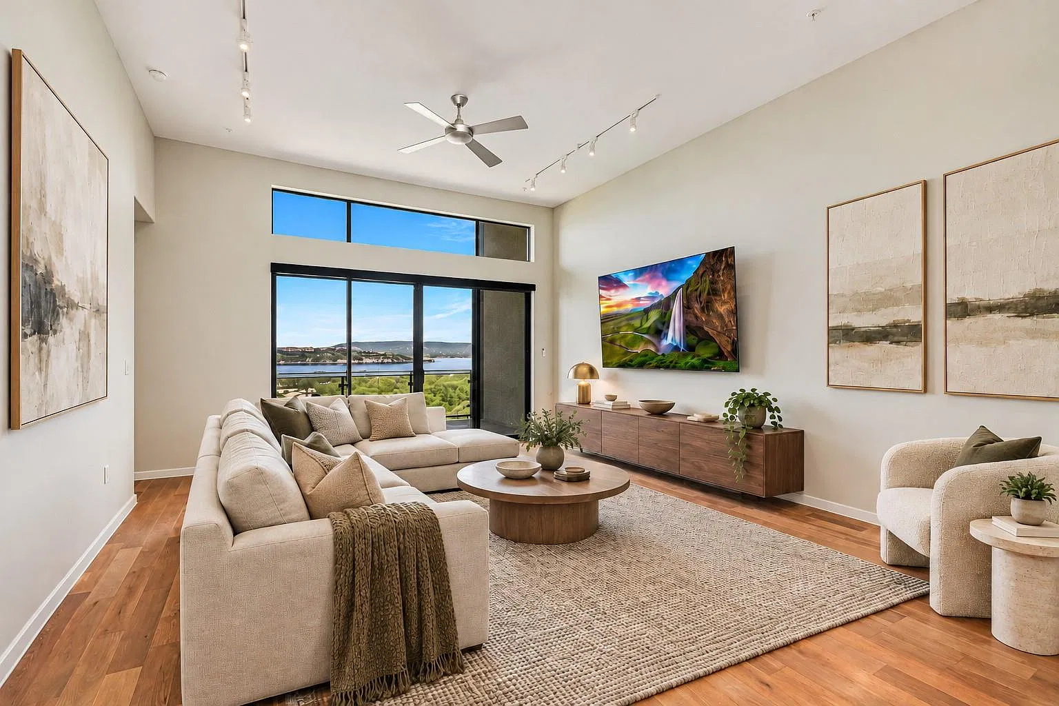 2 bed, 2.0 bath, 1237 sqft, $2,795 — Photo 3